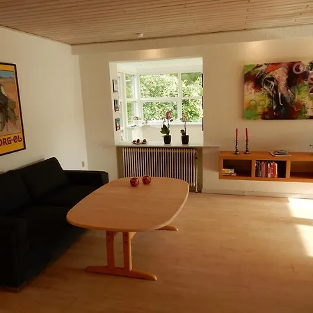Kummelefort Holiday home *